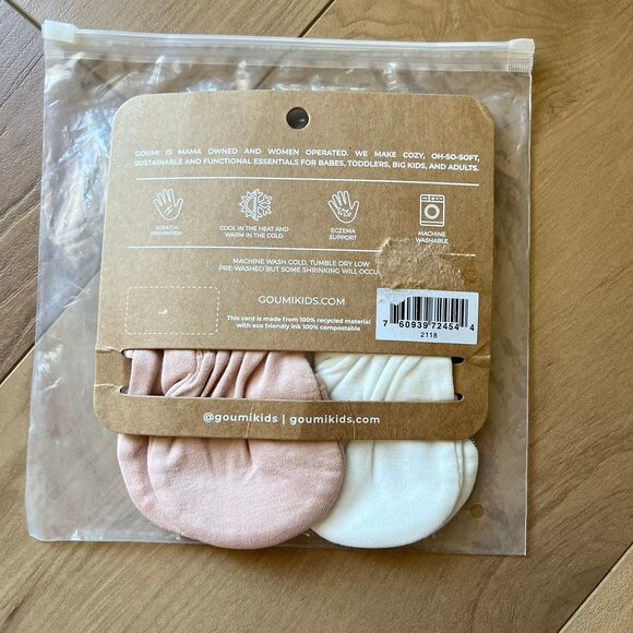 NWT Goumi Kids Baby Mitts Set Abstract Floral & Rose SZ 3-6 mo Bamboo Mittens - Picture 2 of 2